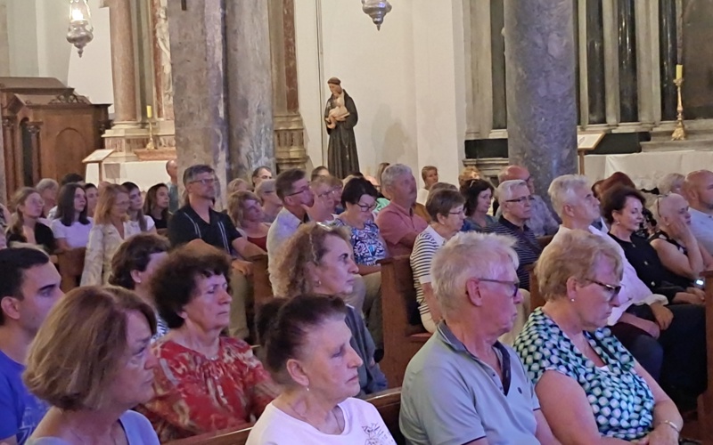 Gallery image for XAVER VARNUS IMPROVIZACIJOM U ČAST SV. STOŠIJI OKRUNIO TREĆE IZDANJE FESTIVALA
