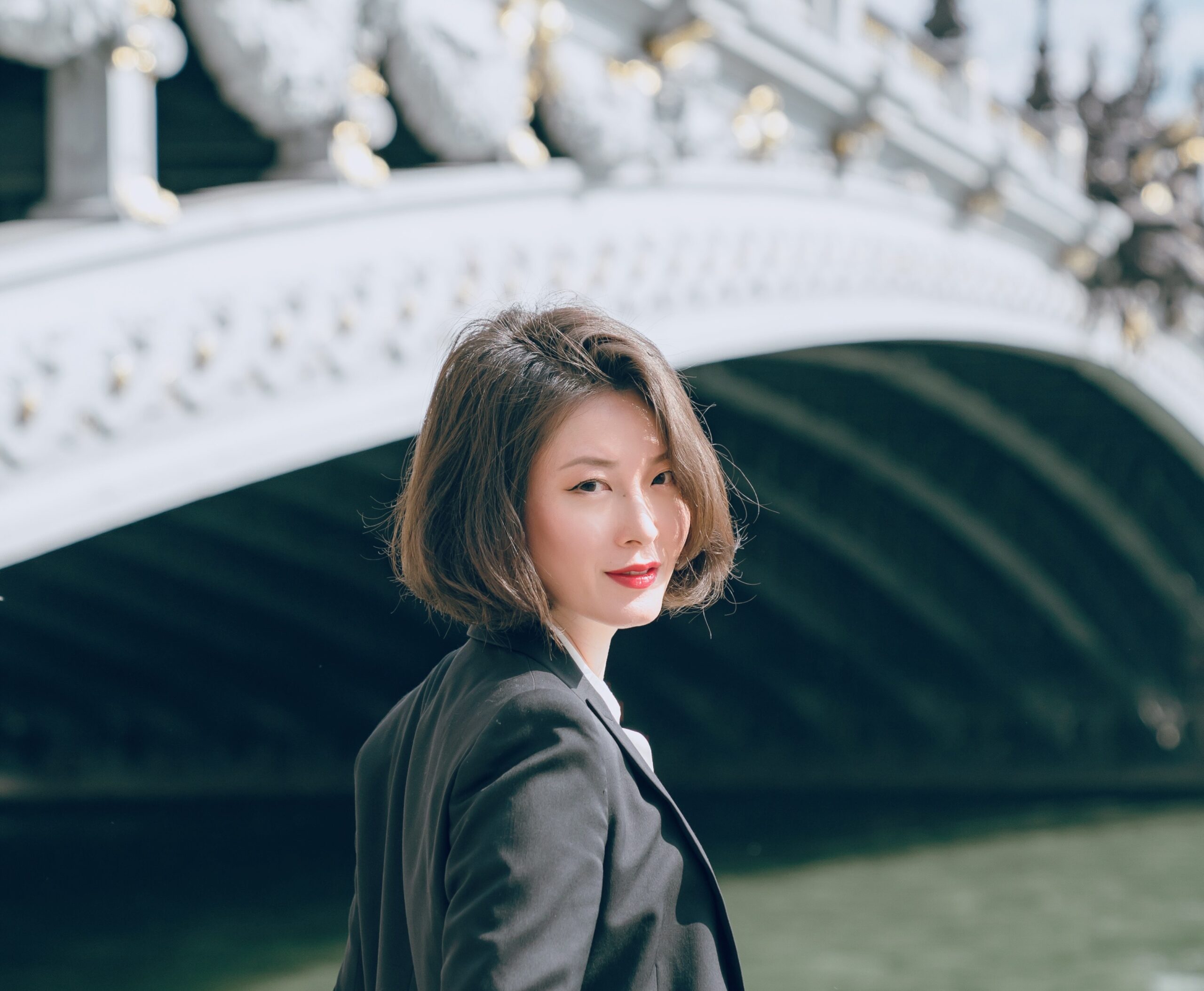 SHIN-YOUNG LEE 