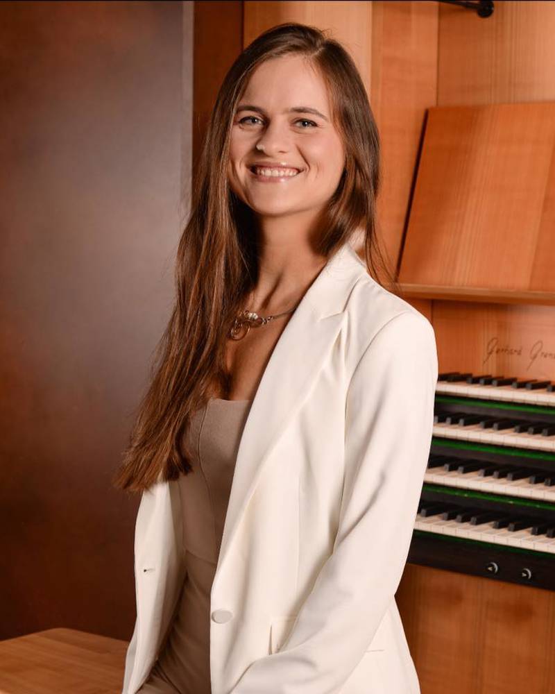 DARIIA LYTVISHKO