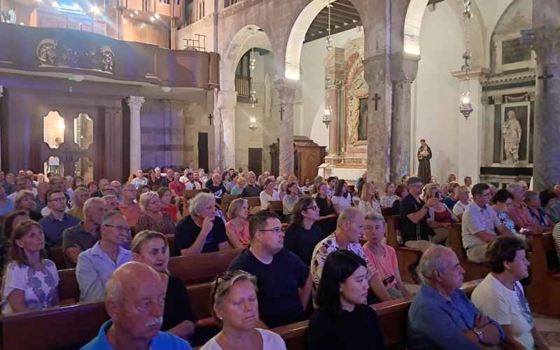 Gallery image for XAVER VARNUS IMPROVIZACIJOM U ČAST SV. STOŠIJI OKRUNIO TREĆE IZDANJE FESTIVALA
