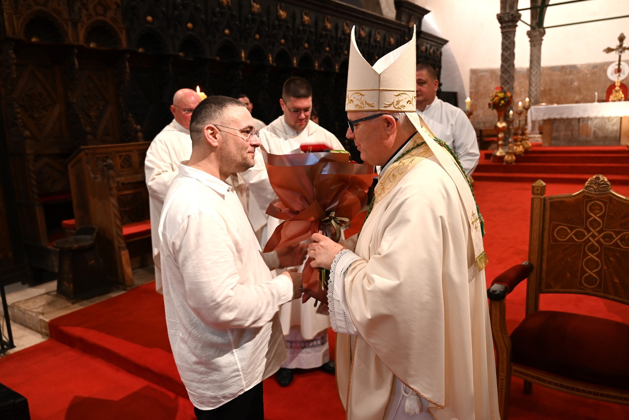 ZAHVALA ZA 30 GODINA NEPREKINUTE ORGULJAŠKE SLUŽBE U KATEDRALI SV. STOŠIJE Image