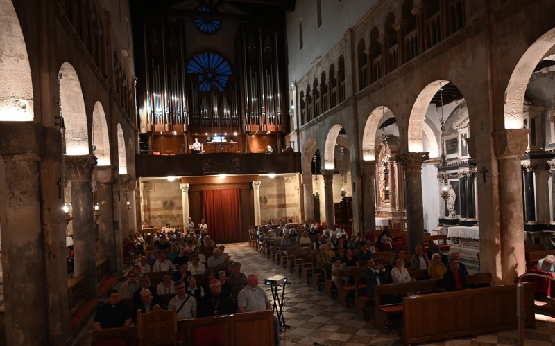 Gallery image for SVEČANIM KONCERTOM CAPELLE SANCTAE ANASTASIAE OTVOREN TREĆI MEĐUNARODNI FESTIVAL „ORGULE SV. STOŠIJE“