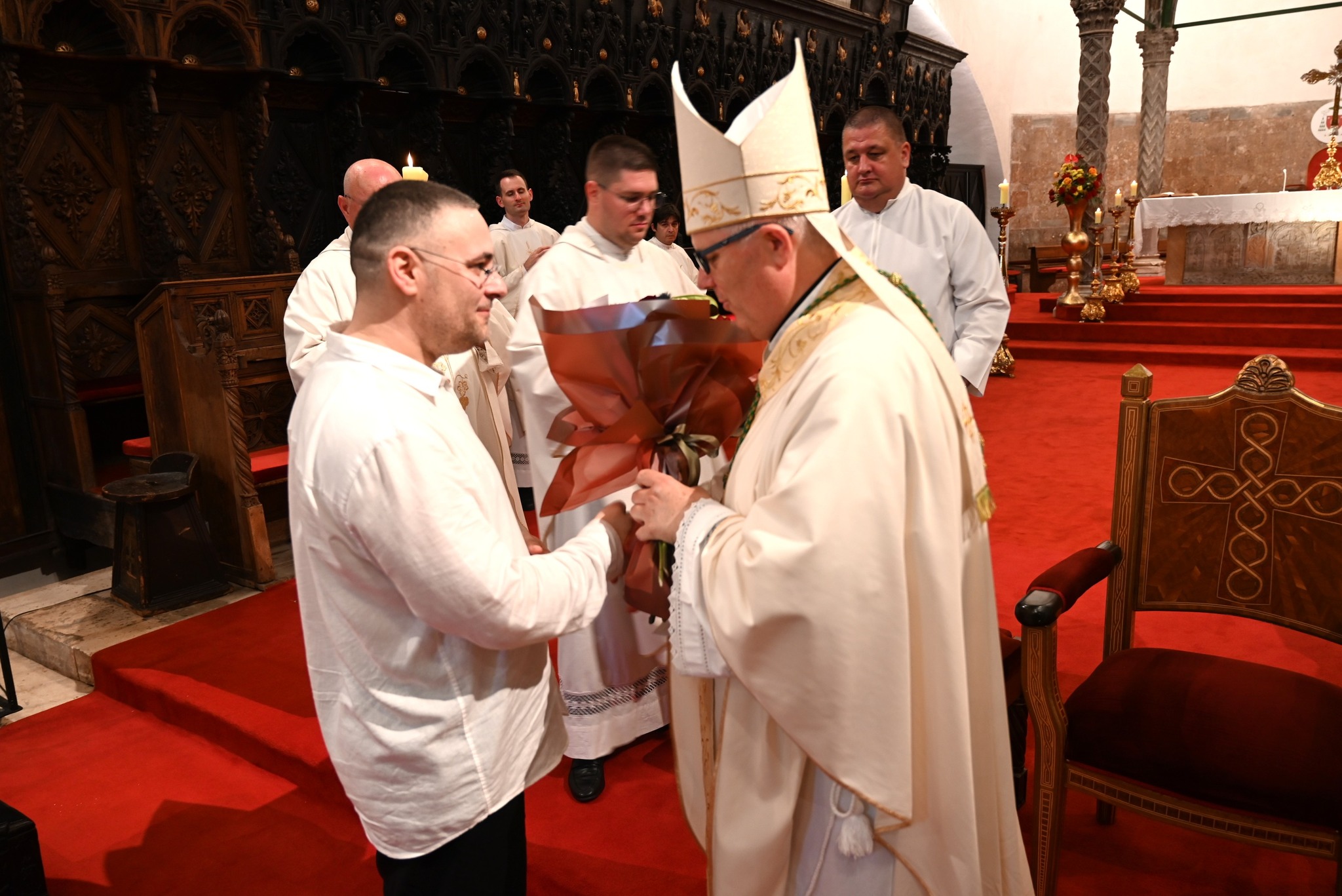 ZAHVALA ZA 30 GODINA NEPREKINUTE ORGULJAŠKE SLUŽBE U KATEDRALI SV. STOŠIJE Image
